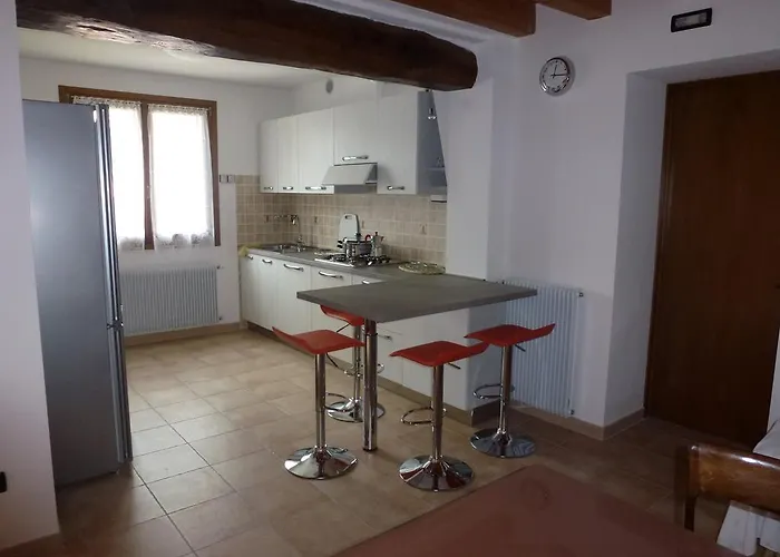 아파트 Casa Del Nonno Tarzo